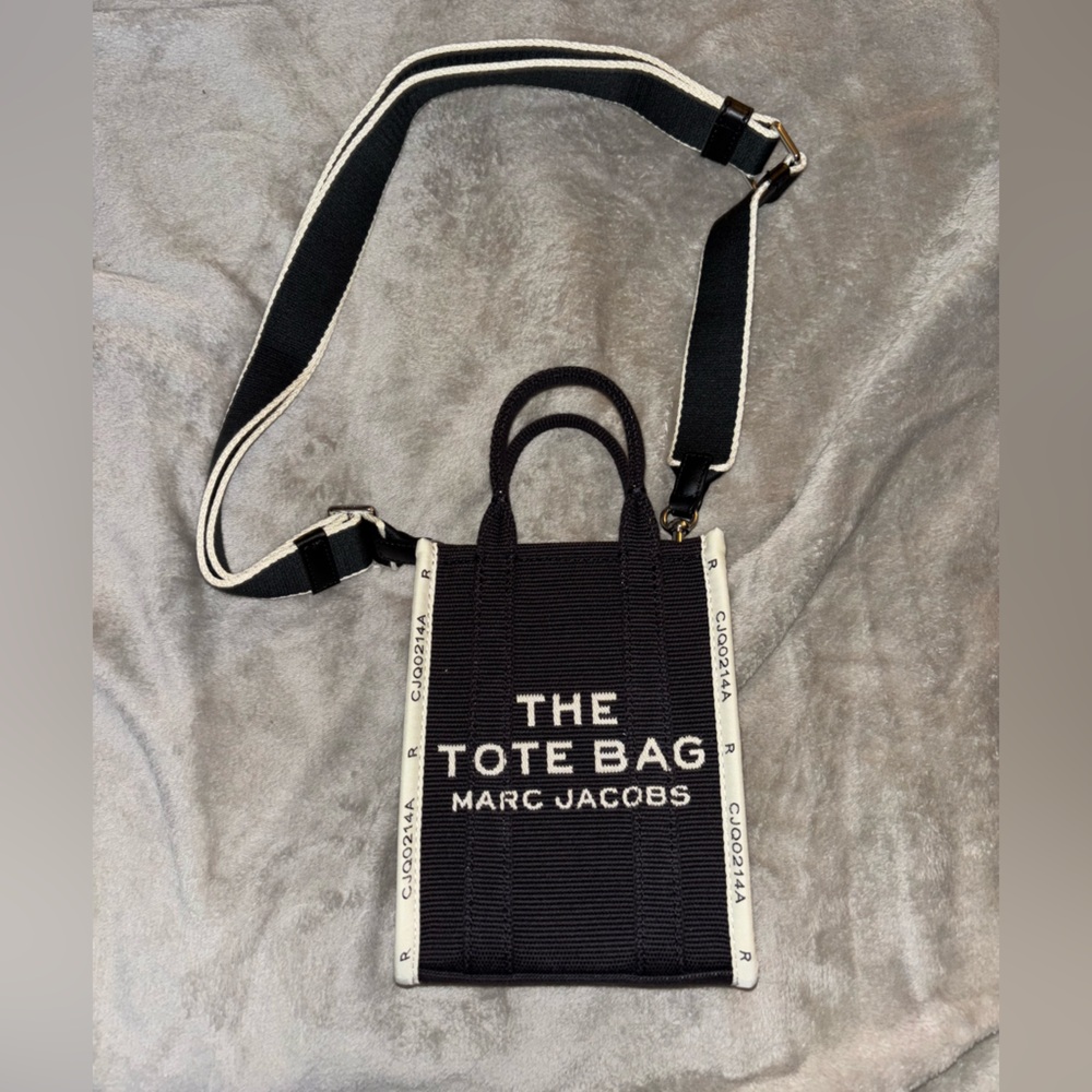 marc jacob’s the jacquard mini tote bag crossbody